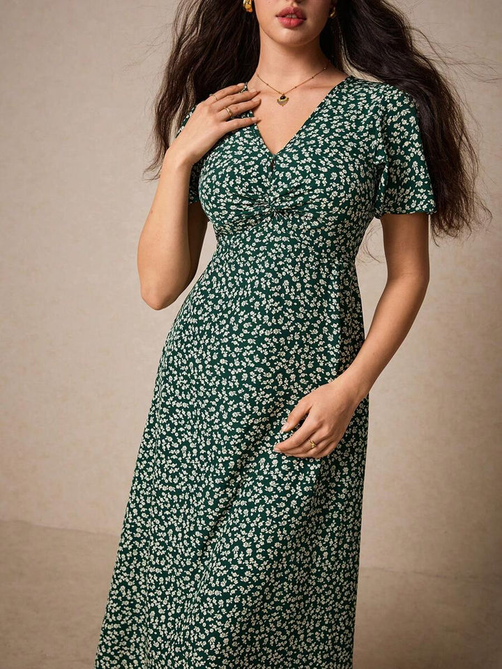 Poselle I V-Neck Ditsy Floral Print Short Sleeve Dress