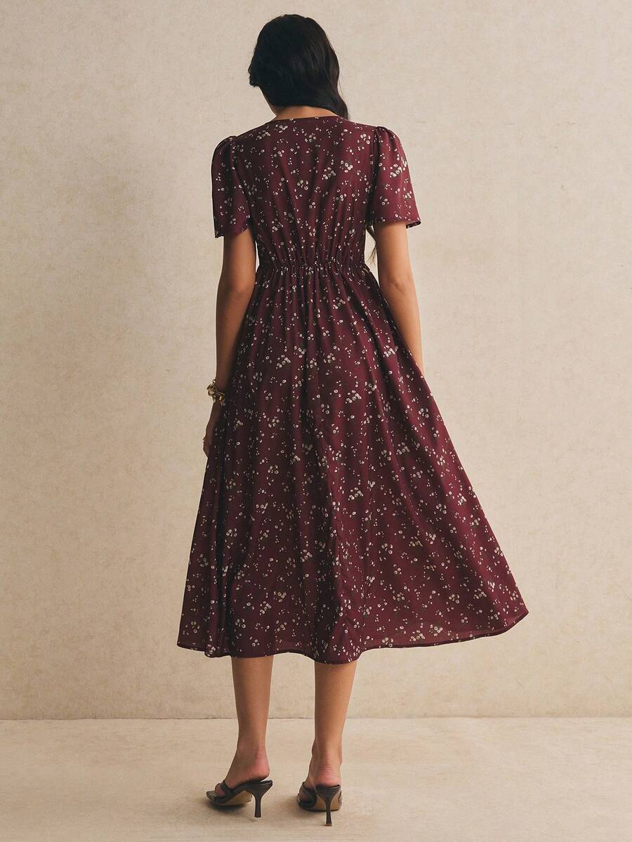 Poselle I V-Neck Ditsy Floral Print Short Sleeve Dress